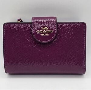 New With Tags Coach Compact Corner Zip Wallet